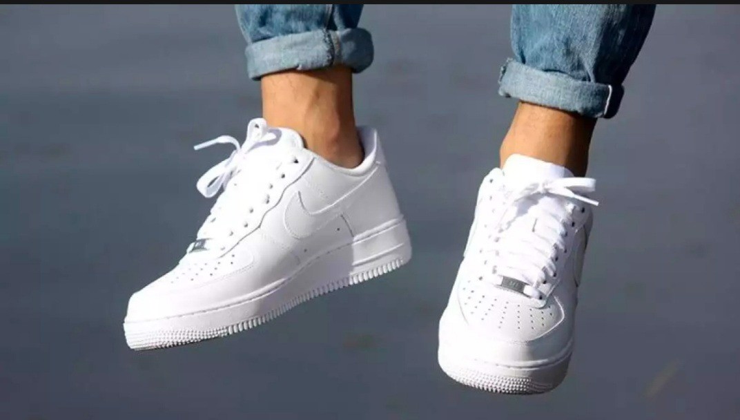 top-nhung-doi-giay-bat-buoc-phai-co-must-have-trong-tu-giay-cua-ban