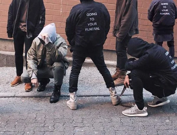 neaker-va-nhung-bien-chuyen-tai-shoes-game-viet-nam