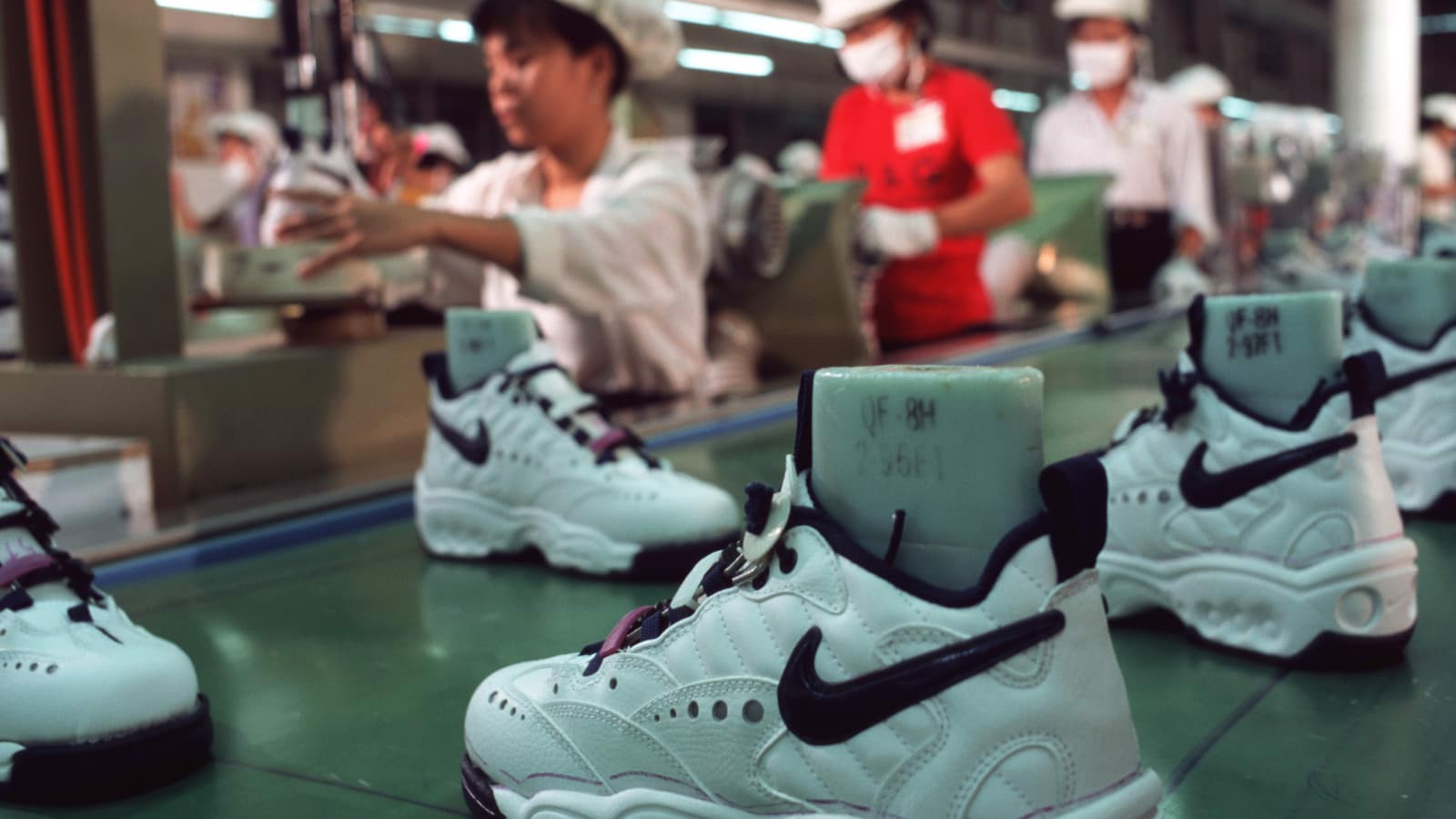 Nike đối diện nguy cơ không còn giày Made in Vietnam do Covid - 19 Hinh anh 1: Nike doi dien nguy co khong con giay Made in Vietnam do Covid - 19