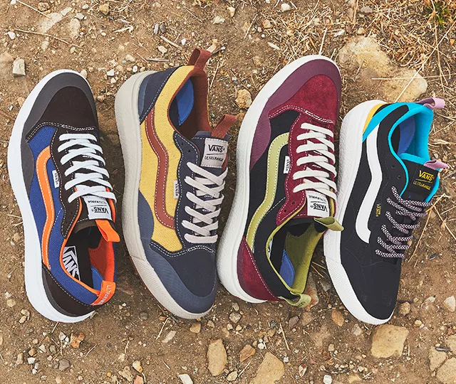 Retro sneaker có gì đặc biệt mà thu hút các tín đồ thời trang đến vậy? Hinh anh 2: Retro sneaker co gi dac biet ma thu hut cac tin do thoi trang den vay?