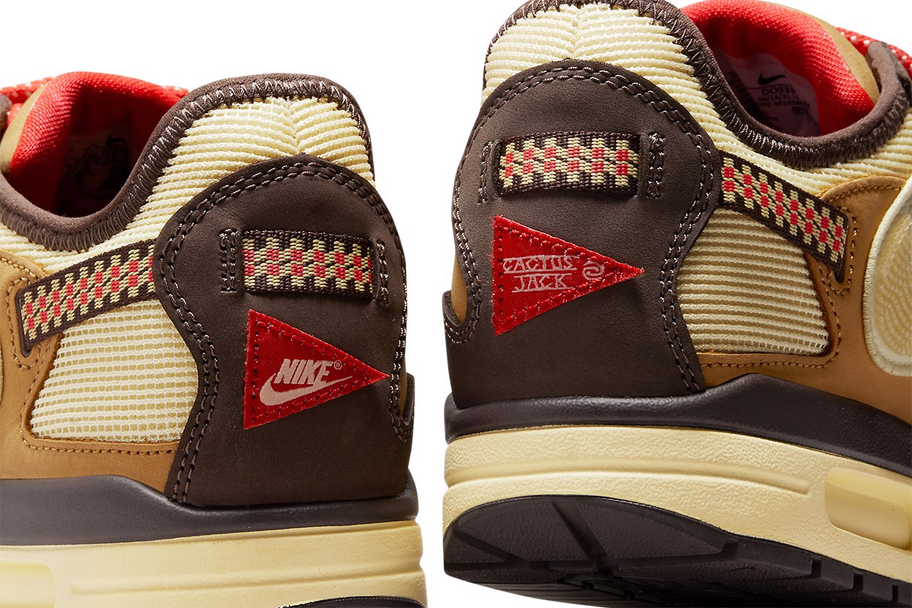 hinh-anh-chinh-thuc-cua-doi-travis-scott-x-nike-air-max-1-baroque-brown