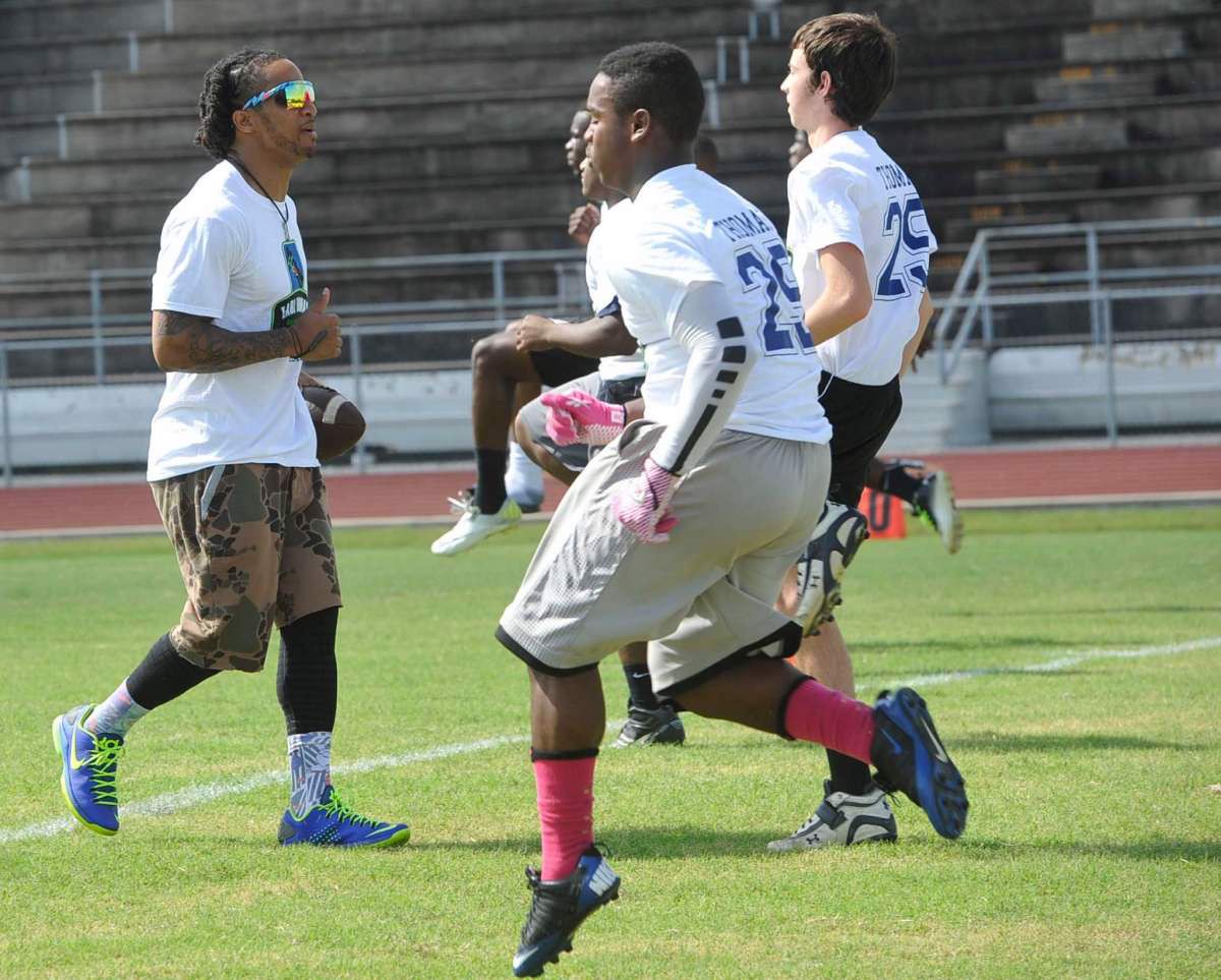 khi-viec-tim-kiem-mot-doi-giay-the-thao-hoan-hao-de-mang-la-niem-dam-me