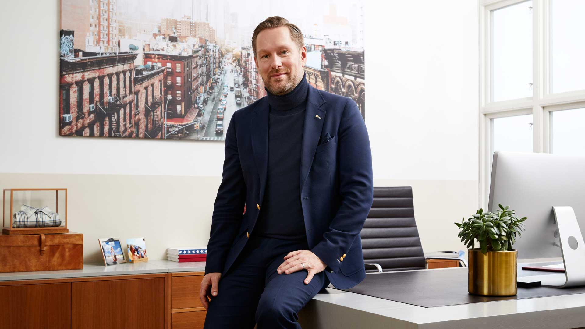 roi-bo-nike-de-ve-voi-adidas-lieu-lich-su-co-lap-lai-voi-jerry