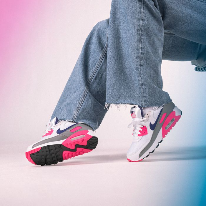 Top 5 đôi giày Nike nữ đáng mua nhất hiện nay Hinh anh 3: Top 5 doi giay Nike nu dang mua nhat hien nay