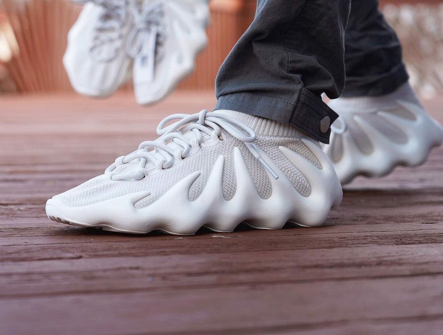 nhung-thay-doi-cua-dong-adidas-yeezy-ke-tu-album-cuoi-cung-cua-kanye-west