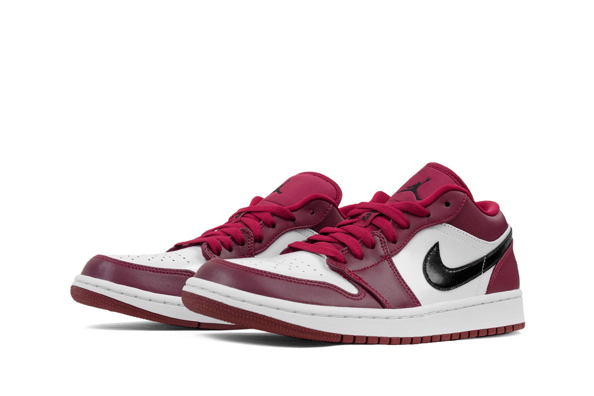 don-tet-cuc-chat-cung-top-5-doi-air-jordan-1-low-ruc-ro-nhat