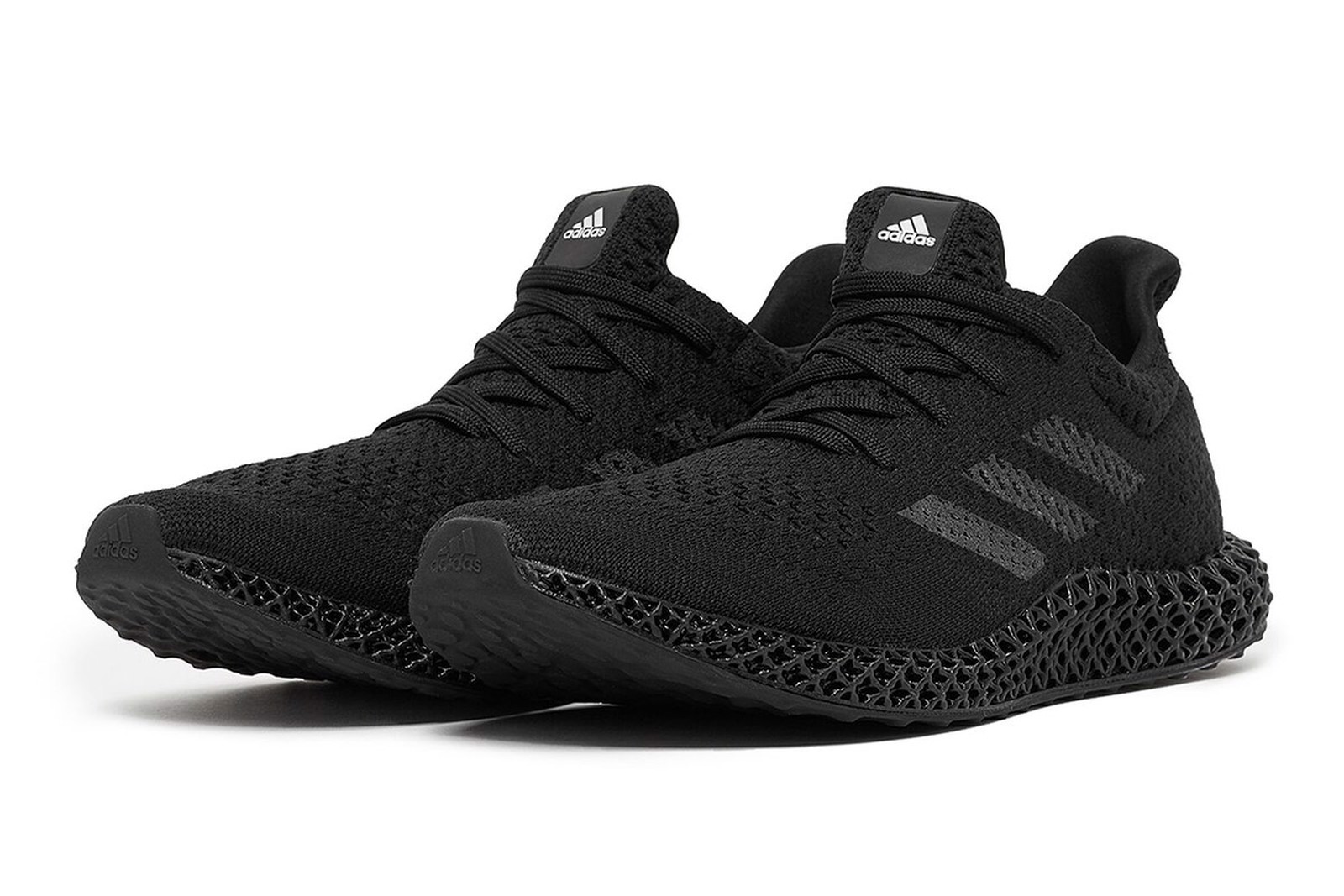cam-nhan-tuong-lai-cung-adidas-4d-futurecraft-triple-black