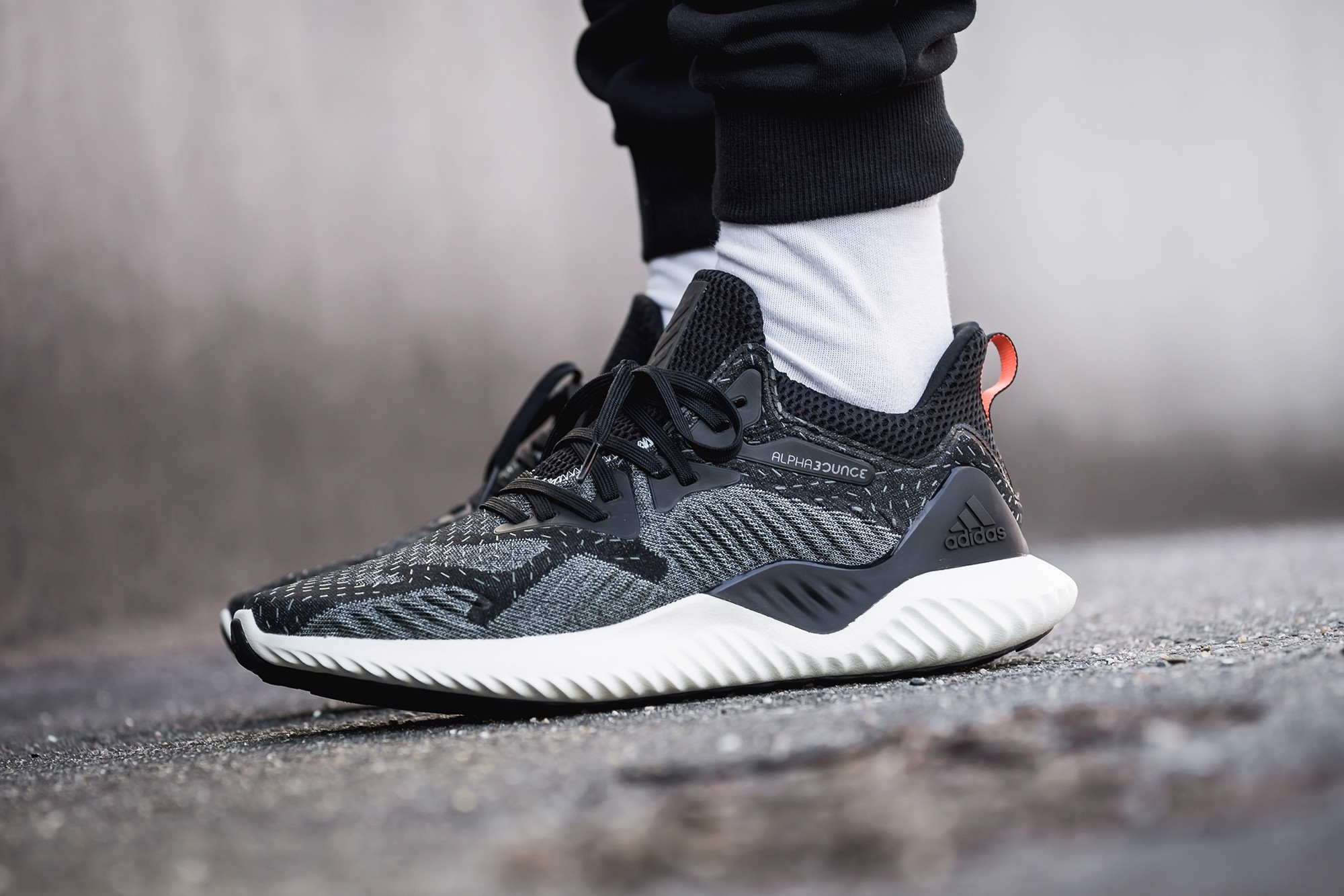 TỔNG HỢP CÁC ĐỜI ALPHABOUNCE MÀ CÓ THỂ BẠN CHƯA BIẾT HẾT