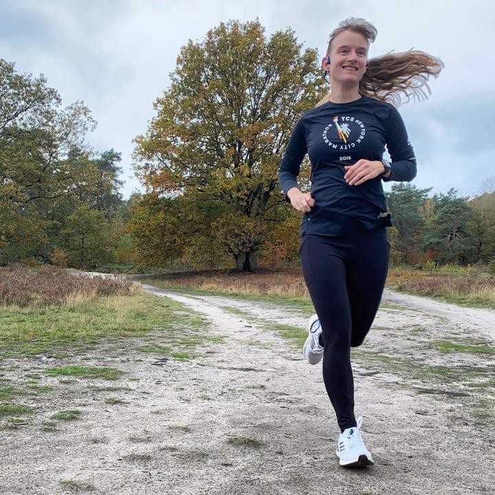 nhung-dieu-ban-can-biet-truoc-khi-so-huu-mot-doi-adidas-ultraboost-20