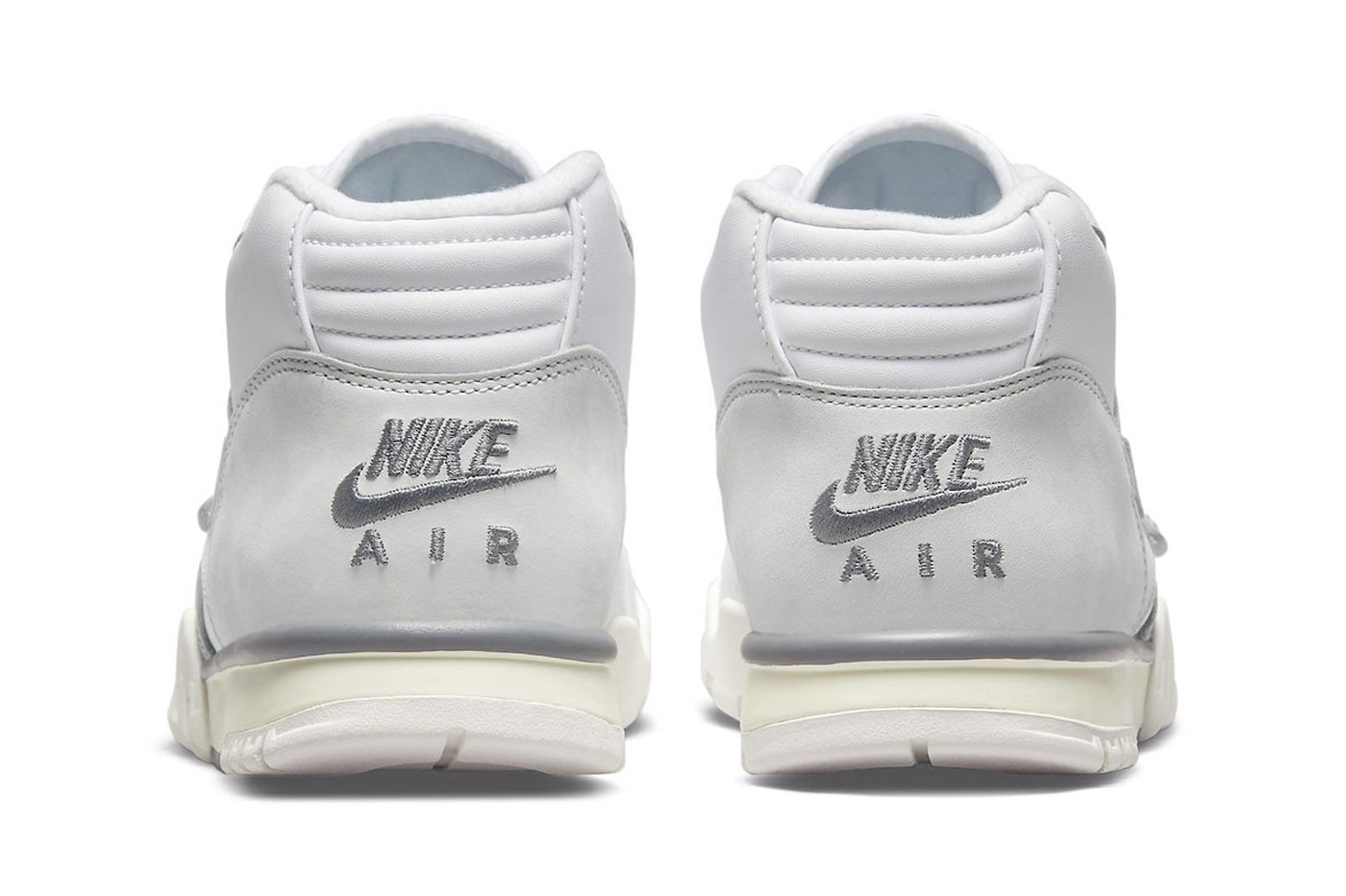 hinh-anh-chinh-thuc-cua-phien-ban-nike-air-trainer-1-photon-dust