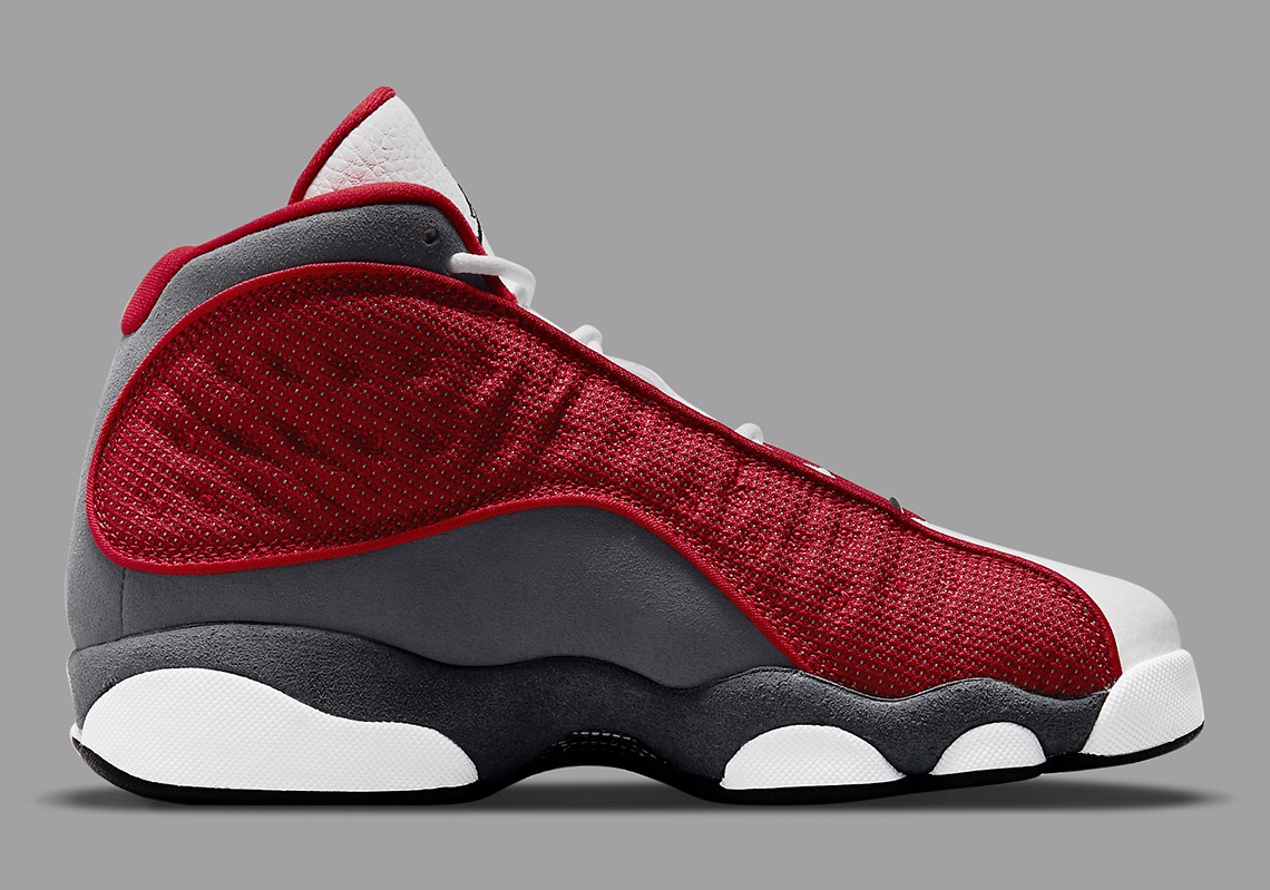 Air Jordan 13 “Red Flint” sẽ phát hành đủ size cho cả gia đình! Hinh anh 3: Air Jordan 13 “Red Flint” se phat hanh du size cho ca gia dinh!