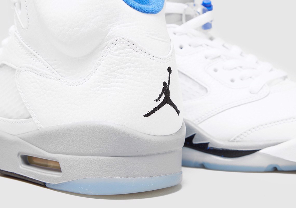 dem-nguoc-den-ngay-27-thang-3-air-jordan-5-stealth-2-0-se-duoc-phat-hanh