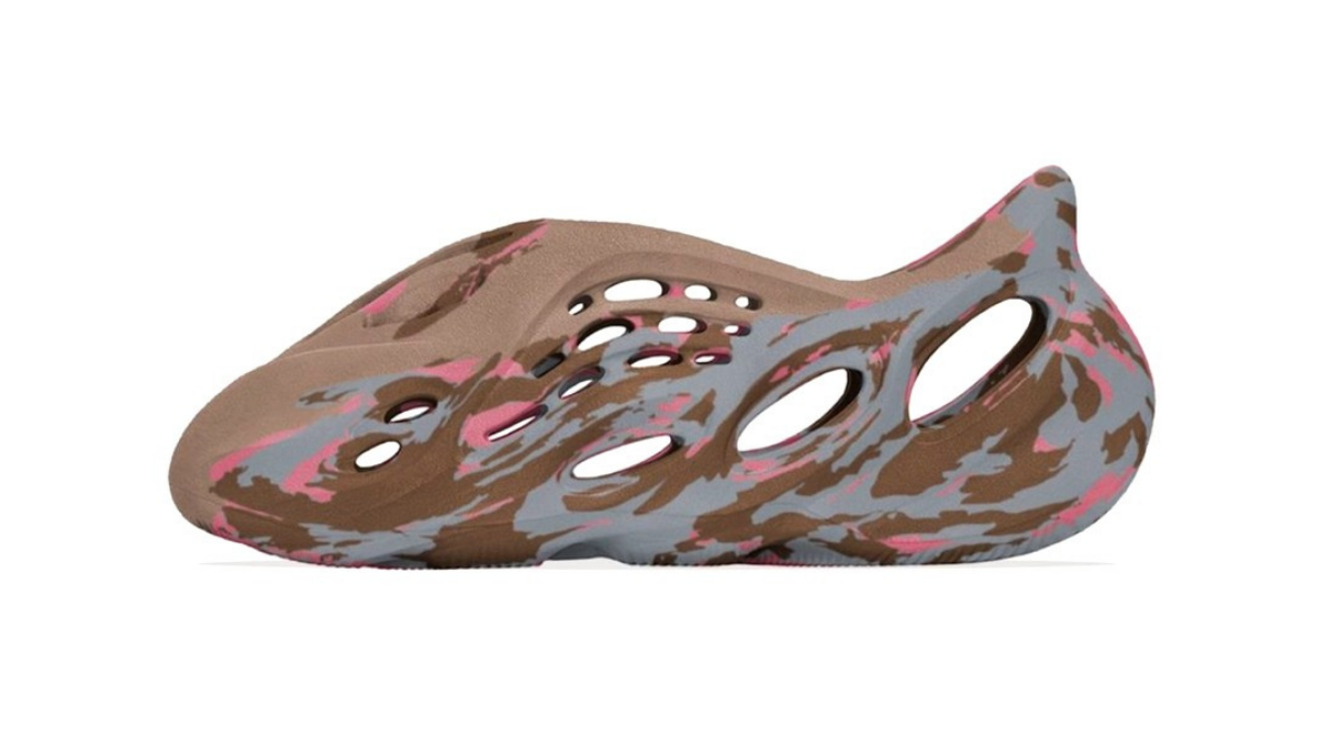 adidas YEEZY Foam Runner "MX Sand Grey" sẽ được phát hành vào tháng 12 tới Hinh anh 3: adidas YEEZY Foam Runner "MX Sand Grey" se duoc phat hanh vao thang 12 toi