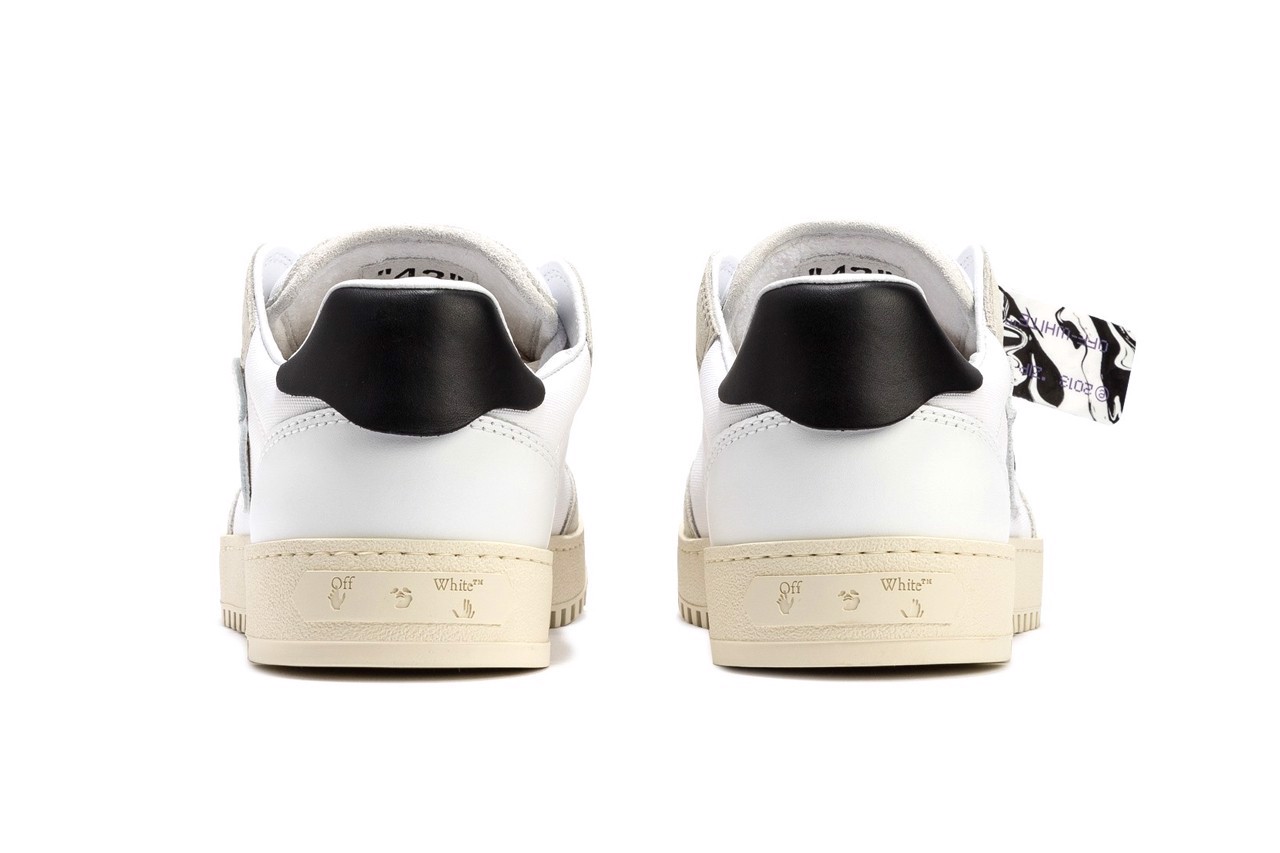 off-white-5.0-ra-mat-voi-cac-phoi-mau-chu-dao-la-den,-trang-va-tan