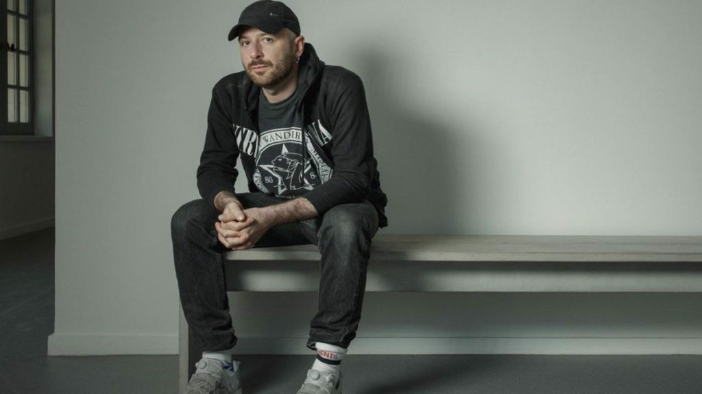 Những câu chuyện về nhà thiết kế Demna Gvasalia Hinh anh 3: Nhung cau chuyen ve nha thiet ke Demna Gvasalia