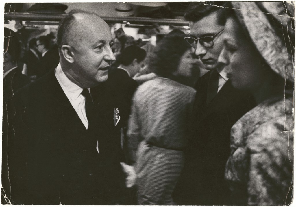 Lịch sử Yves Saint Laurent - Định nghĩa về cái đẹp của nước Pháp Hinh anh 5: Lich su Yves Saint Laurent - Dinh nghia ve cai dep cua nuoc Phap