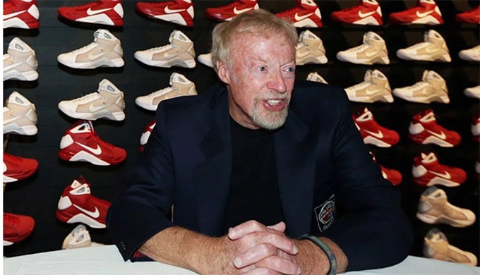 hanh-trinh-xay-dung-de-che-giay-the-thao-va-khoi-tai-san-hon-62-ty-usd