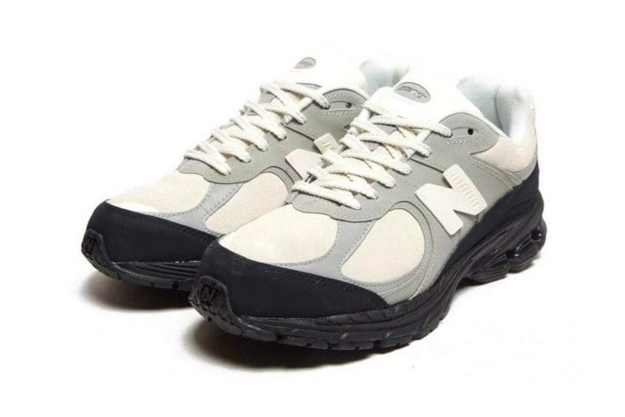 tang-ham-phuc-vu-hai-lop-phu-da-lon-vao-nam-2002r-cua-new-balance