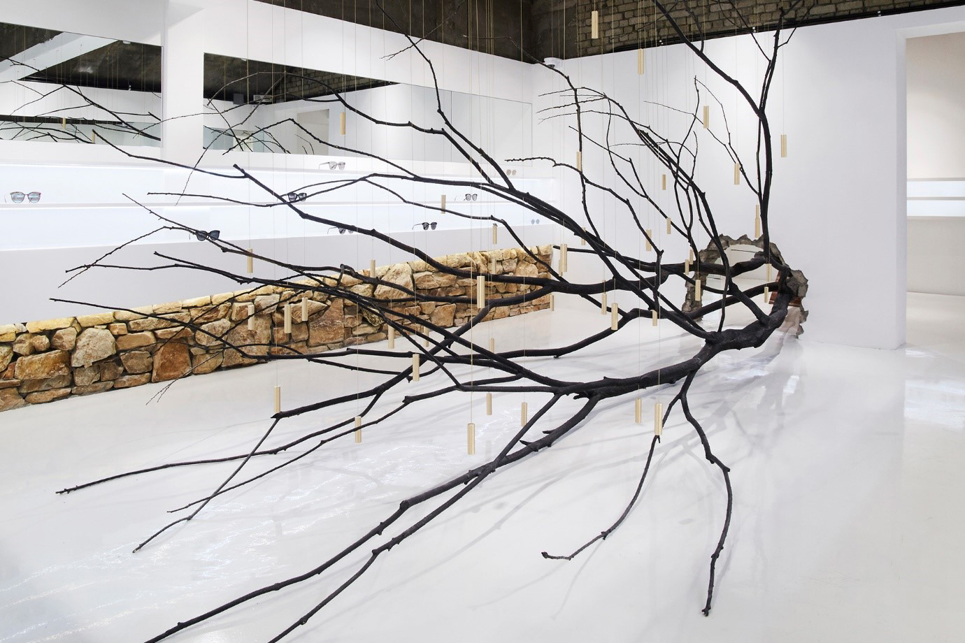 Gentle Monster - Thương hiệu kính bậc nhất hàng đầu thế giới Hinh anh 3: Gentle Monster - Thuong hieu kinh bac nhat hang dau the gioi