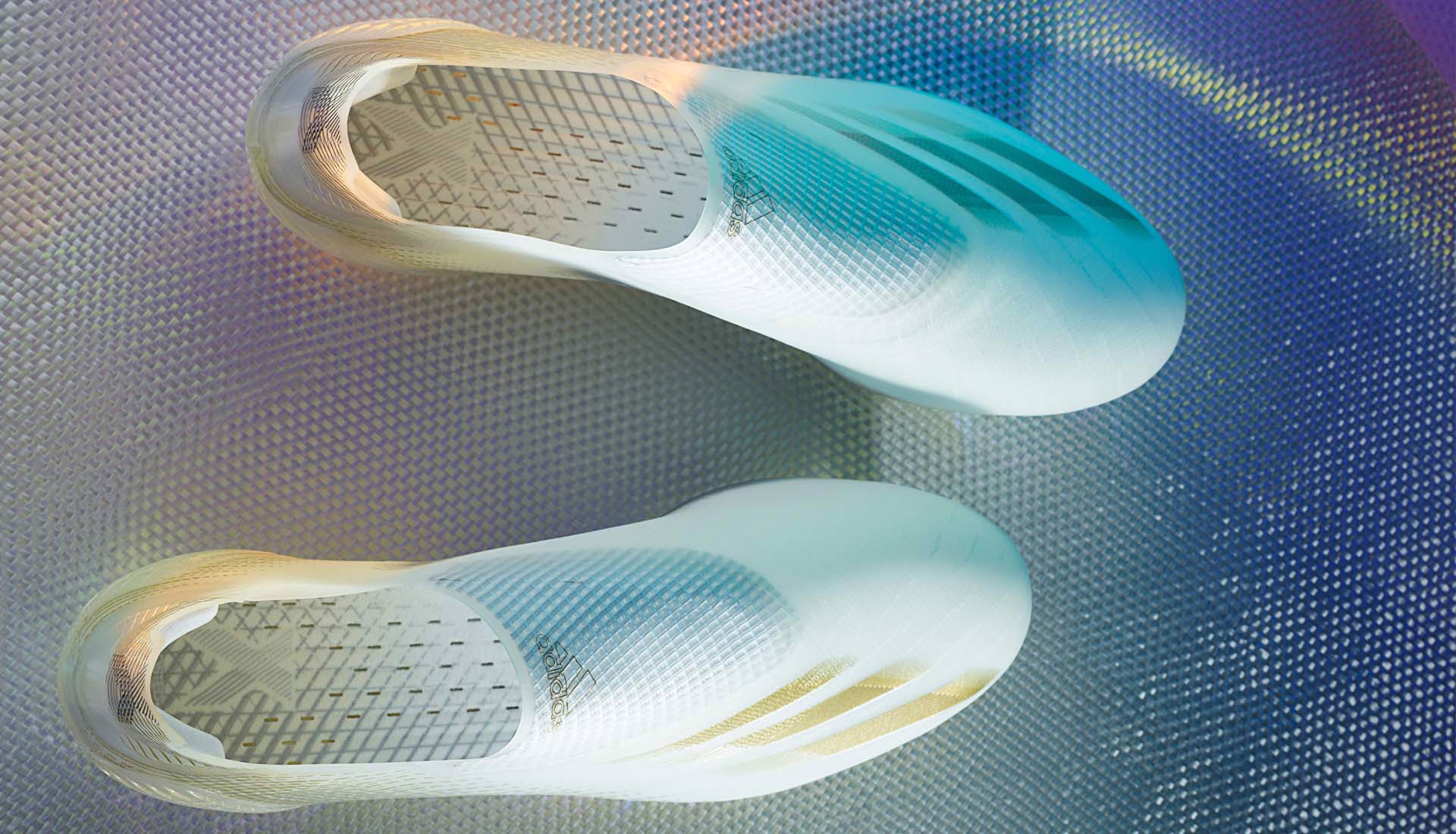 “BÓNG MA TỐC ĐỘ” X20+ GHOSTED - Siêu phẩm giày bóng đá không đối thủ của Adidas