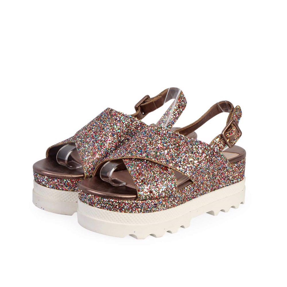 Những món đồ độc dị của làng thời trang xa xỉ Hinh anh 6: Nhung mon do doc di cua lang thoi trang xa xi