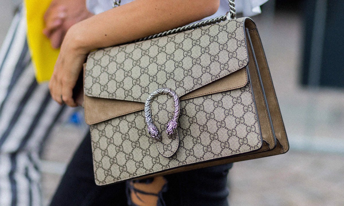 co-nen-dau-tu-mua-tui-xach-gucci-dionyous