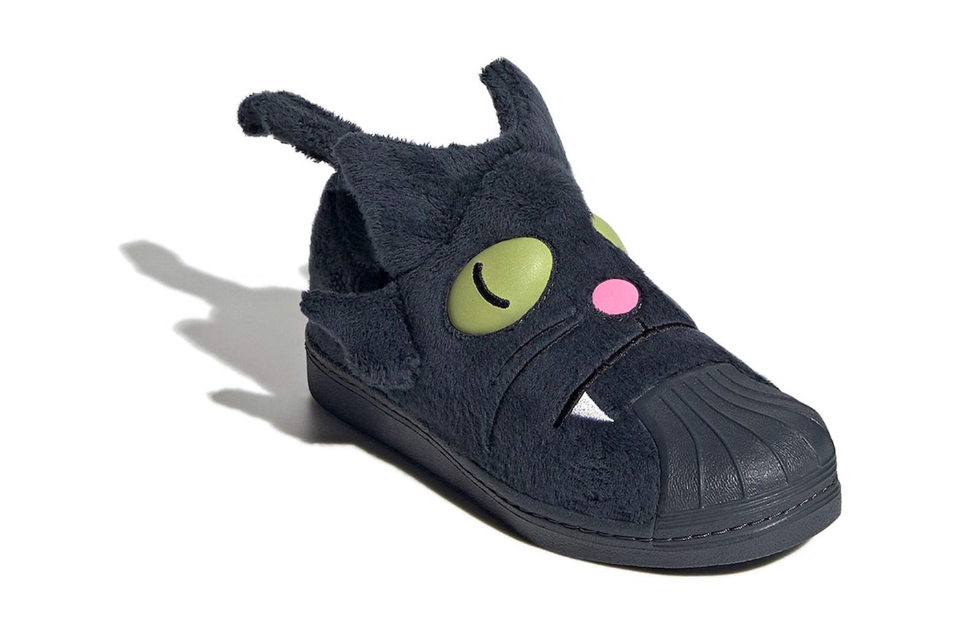 Hinh ảnh đầu tiên về phiên bản The Simpsons x Adidas Superstar Hinh anh 2: Hinh anh dau tien ve phien ban The Simpsons x Adidas Superstar