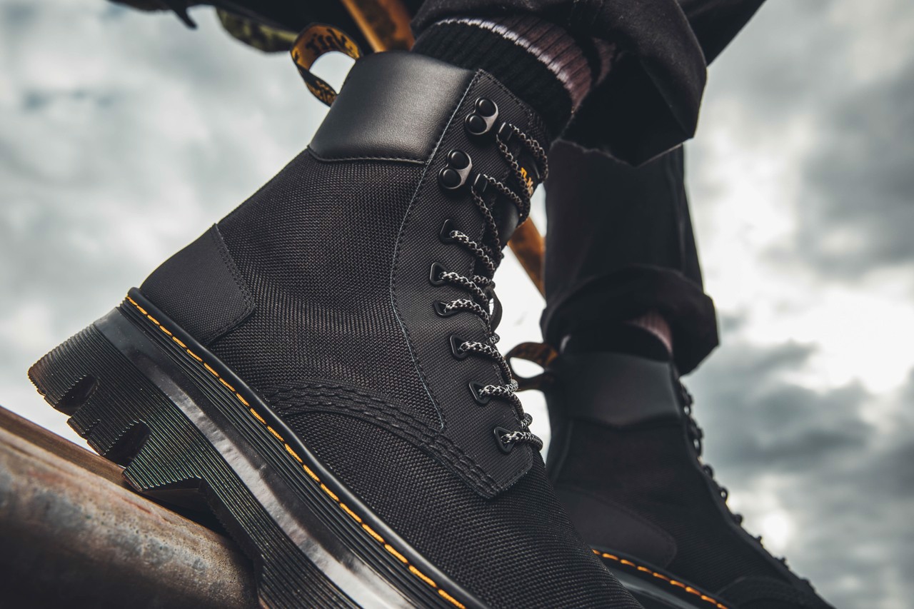 dr.-martens-bo-sung-them-thiet-ke-moi-vao-bo-suu-tap-cua-minh