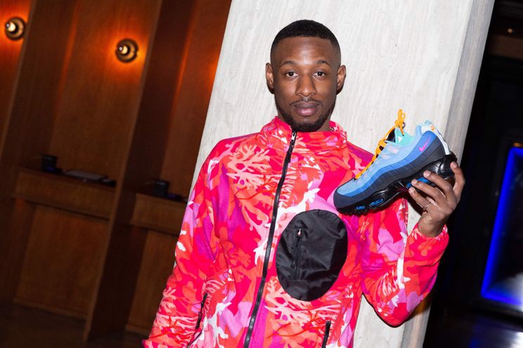 ismaila-ish-traore-va-moi-nhan-duyen-ki-la-voi-nike-air-force-1