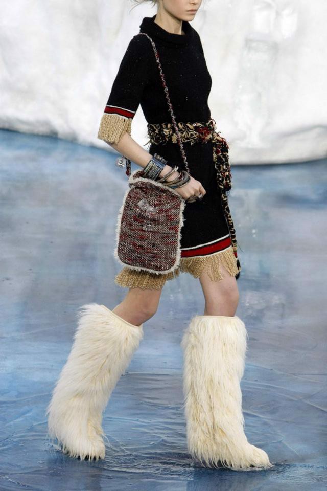 Những món đồ độc dị của làng thời trang xa xỉ Hinh anh 5: Nhung mon do doc di cua lang thoi trang xa xi