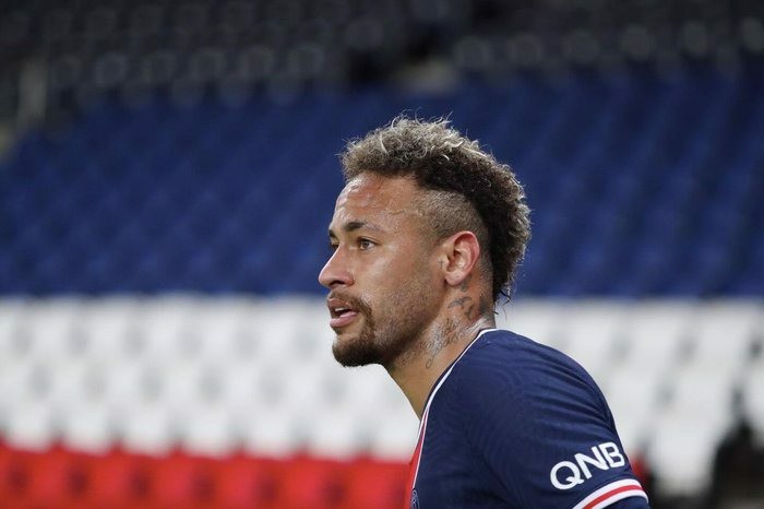 ban-tin-thoi-trang-sneaker-tong-hop-tat-ca-nhung-tin-tuc-xu-huong-moi-nhat