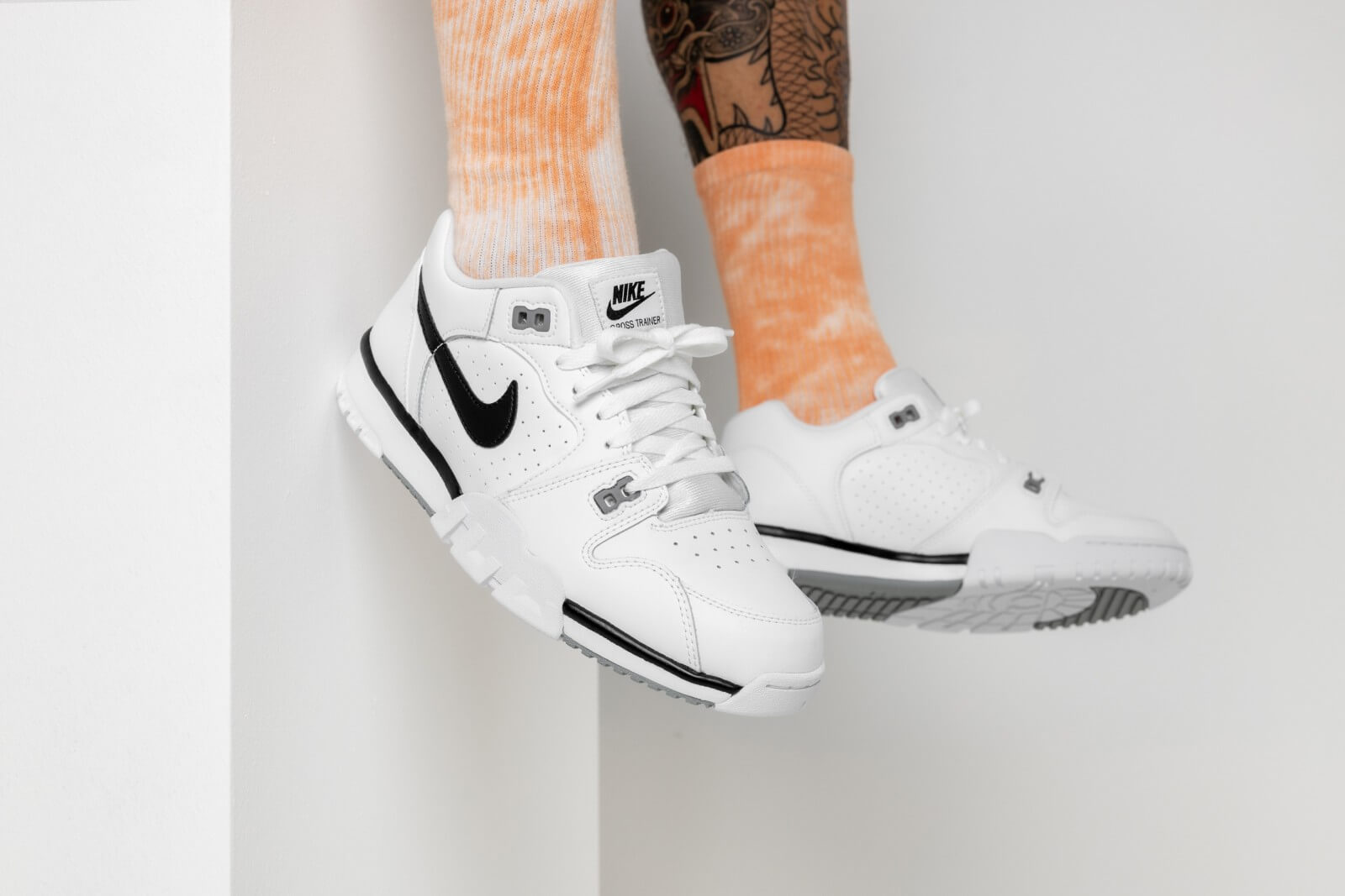 12 đôi giày sneaker tốt nhất với giá chỉ dưới 100$ (Phần 1) Hinh anh 1: 12 doi giay sneaker tot nhat voi gia chi duoi 100$ (Phan 1)