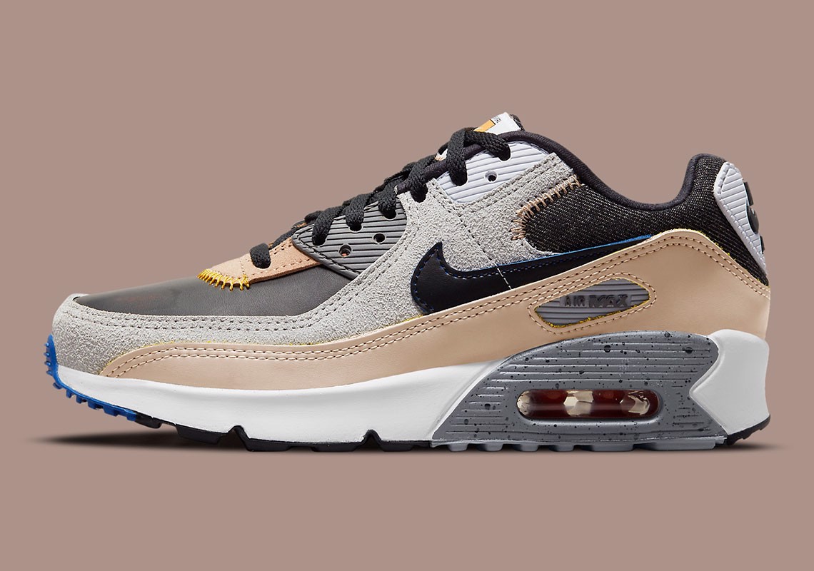 nike-air-max-90-gs-alter-and-reveal-mot-loi-nhac-ve-tinh-thuc-tien