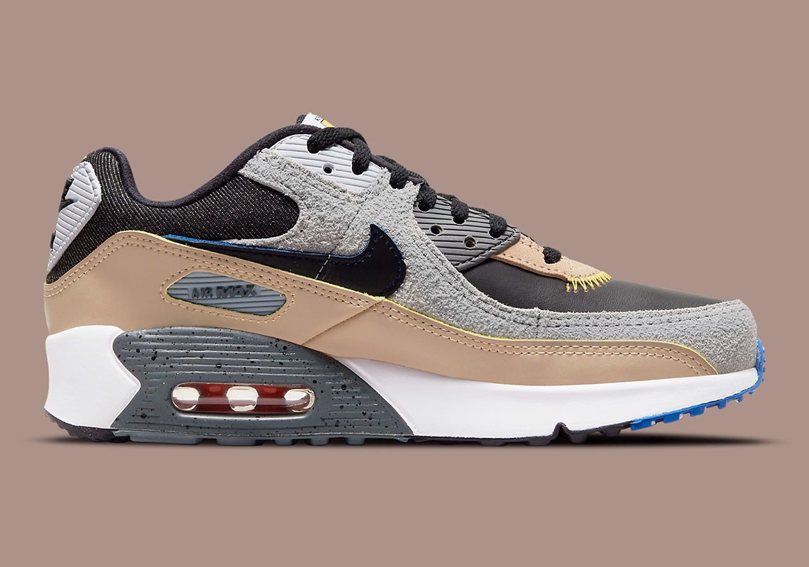 nike-air-max-90-gs-alter-and-reveal-mot-loi-nhac-ve-tinh-thuc-tien