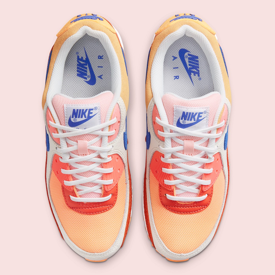 nike-air-max-90-huong-toi-su-sang-trong-voi-chat-lieu-da-ran-day-song-dong