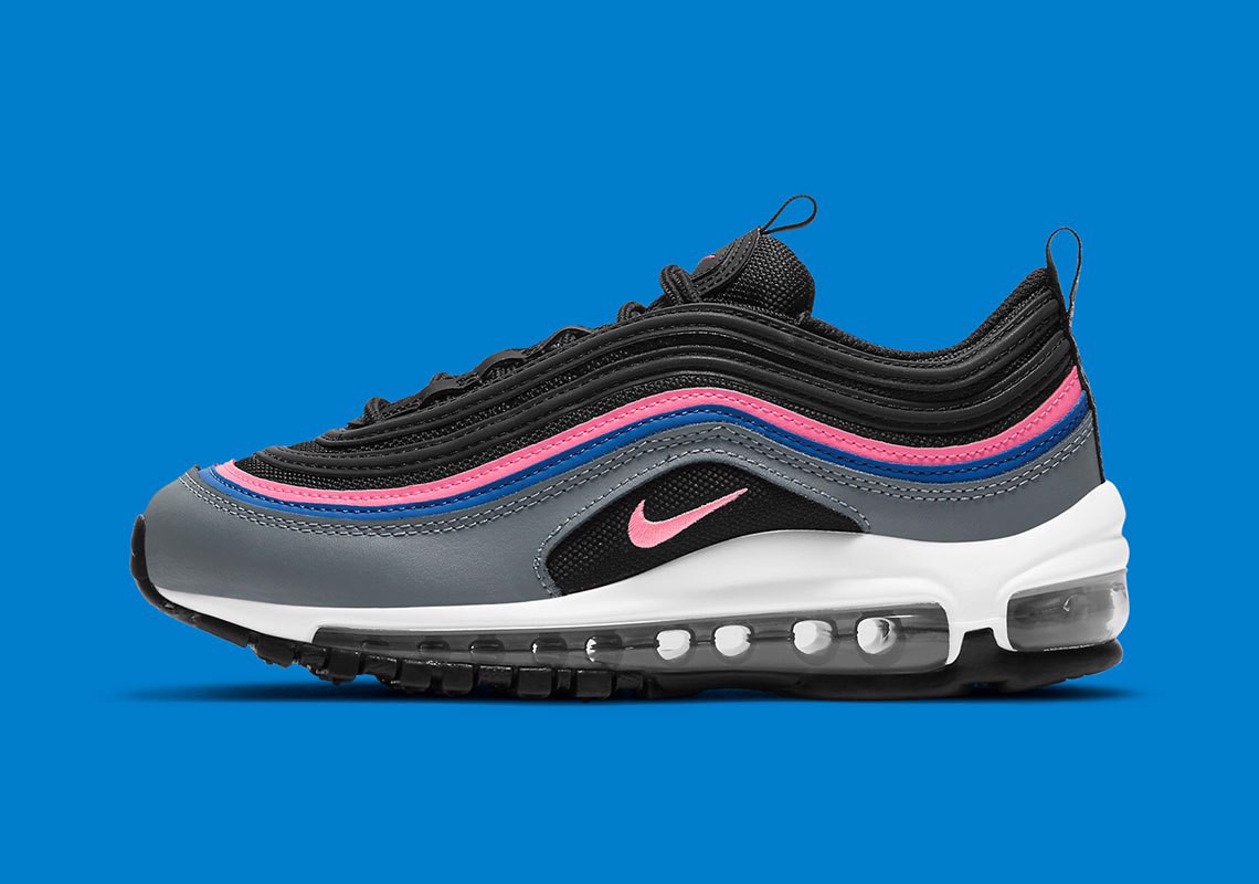 nike-air-max-97-black-and-grey-danh-cho-tre-em-tao-net-an-tuong-voi-hai-vach-xanh-hong