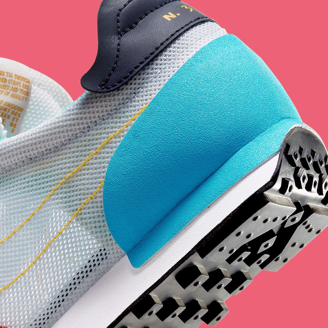 chao-don-nike-daybreak-type-trong-phoi-mau-laser-blue-and-crimson