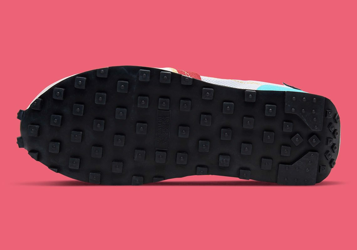 chao-don-nike-daybreak-type-trong-phoi-mau-laser-blue-and-crimson