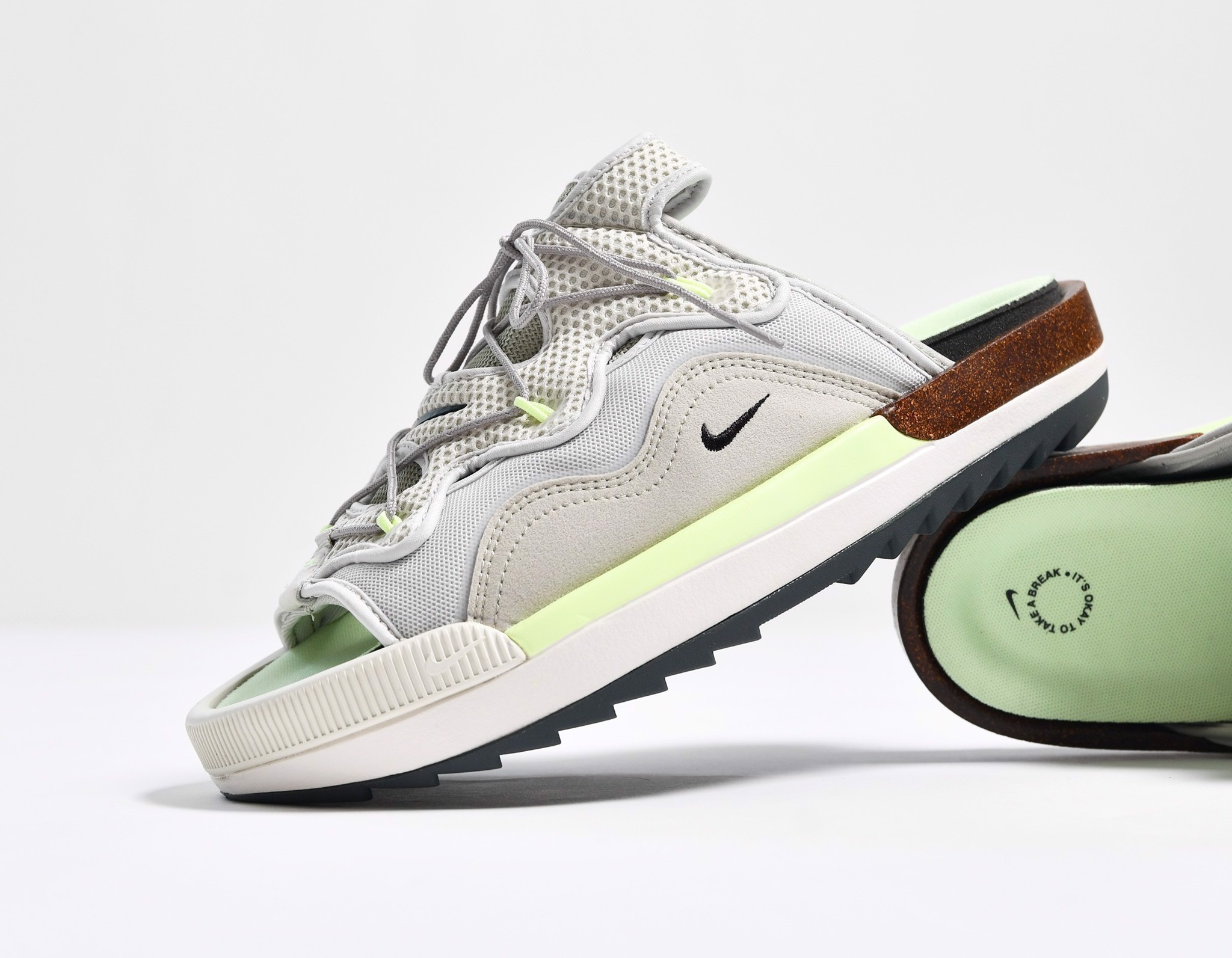 ban-tin-thoi-trang-sneaker-tong-hop-tat-ca-nhung-tin-tuc-xu-huong-moi-nhat