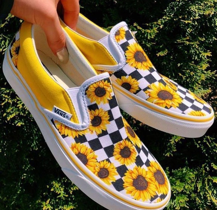 nhung-diem-cong-giup-giay-vans-slip-on-gay-sot-cong-dong-mang