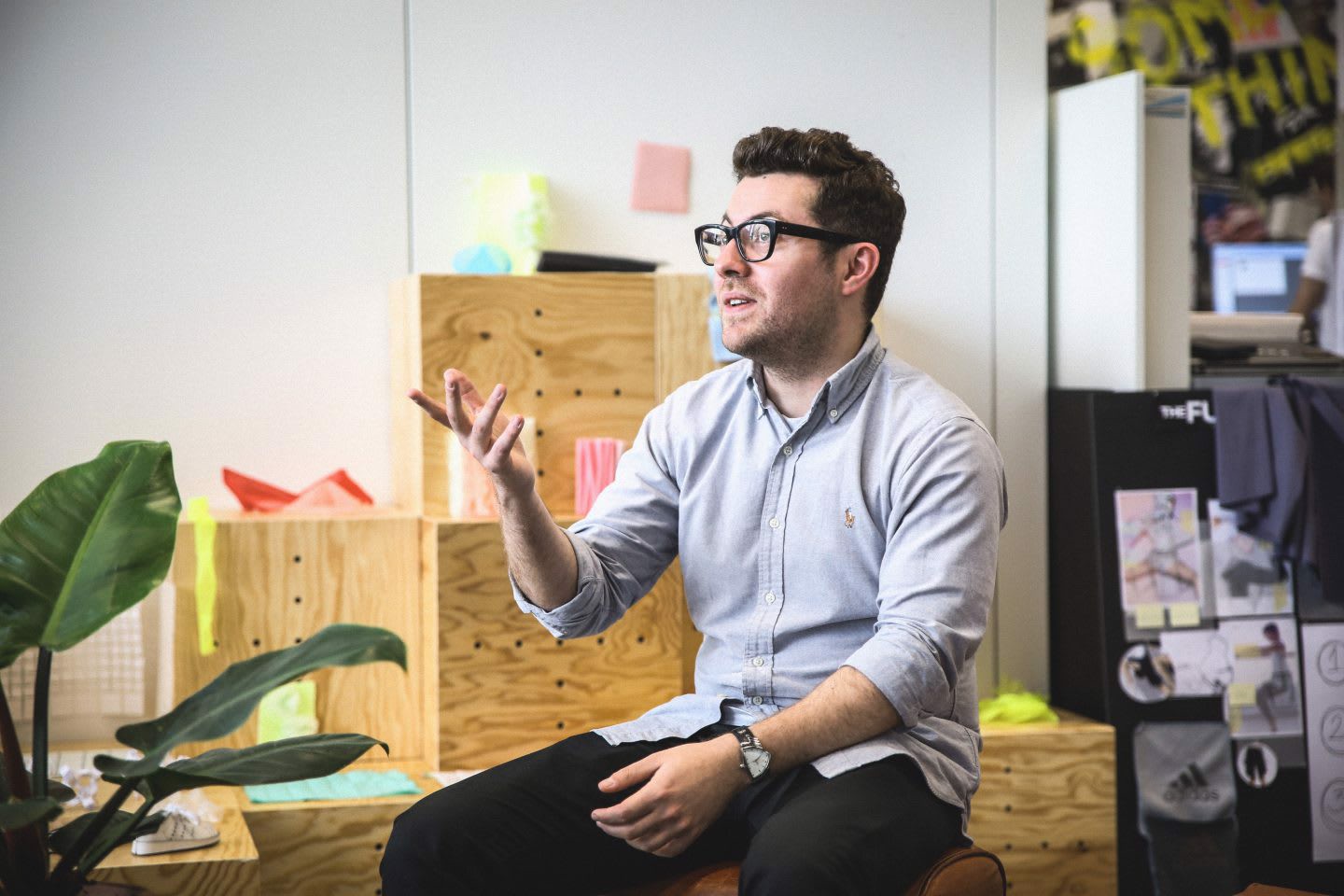 Sole Mates: Mối lương duyên giữa Jean Khalife và Adidas Gazelle Hinh anh 5: Sole Mates: Moi luong duyen giua Jean Khalife va Adidas Gazelle