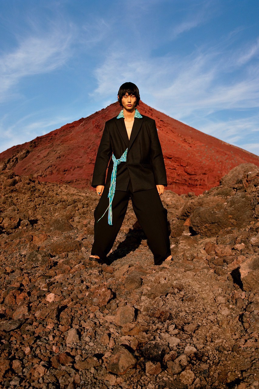 ambush-ss22-campaign-nhung-ngon-nui-lua-voi-suc-hut-manh-liet