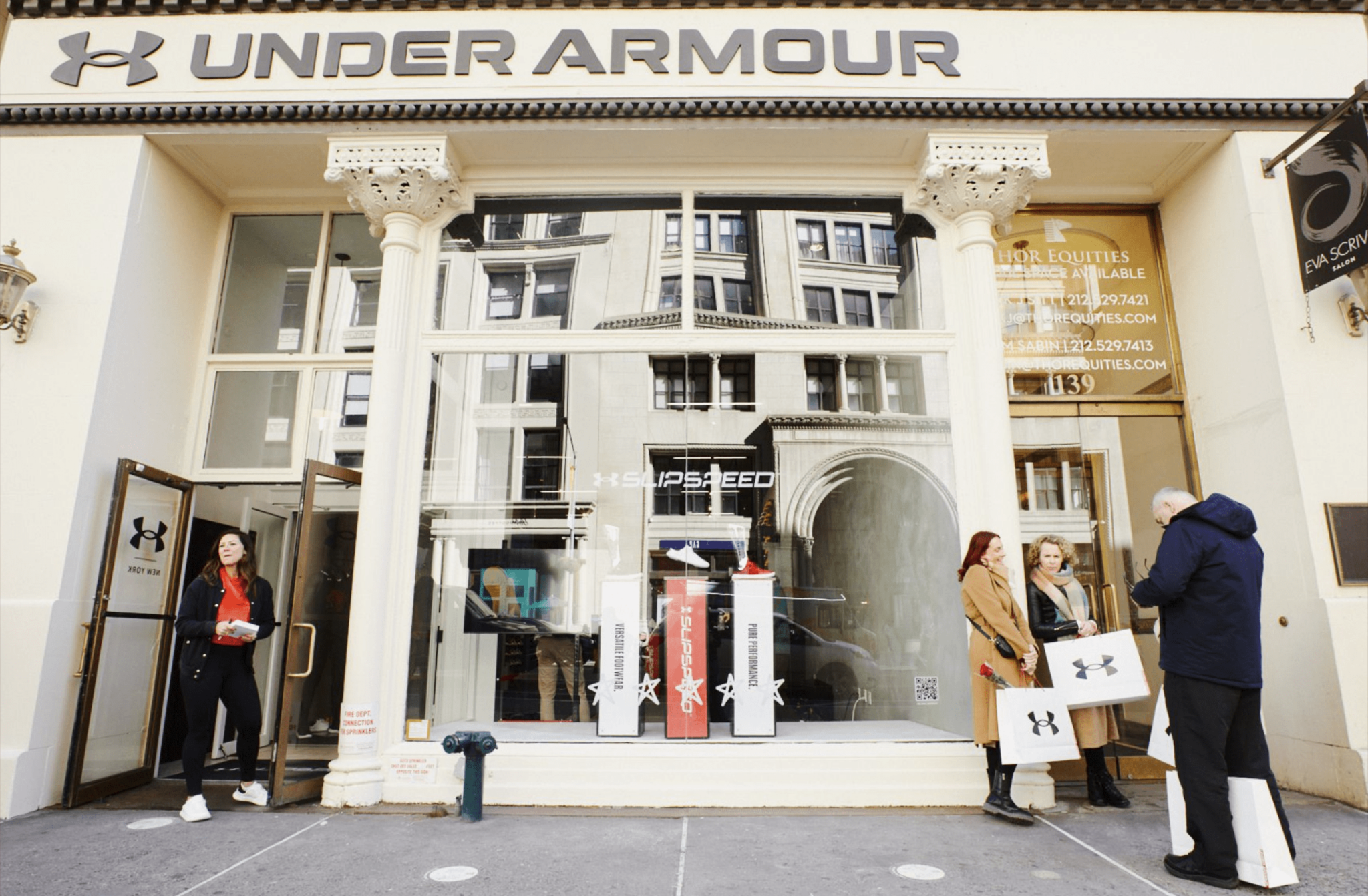 Under Armour tôn vinh mẫu giày SlipSpeed mới tại buổi Pop-Up ở NYC Hinh anh 1: Under Armour ton vinh mau giay SlipSpeed moi tai buoi Pop-Up o NYC