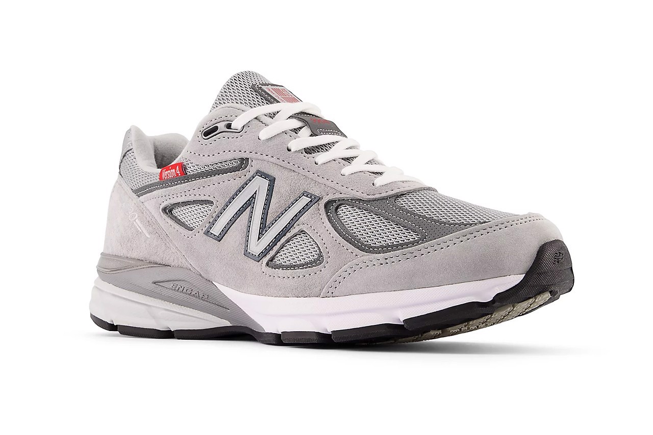 new-balance-990v4-tro-lai-voi-tong-mau-xam-huyen-thoai
