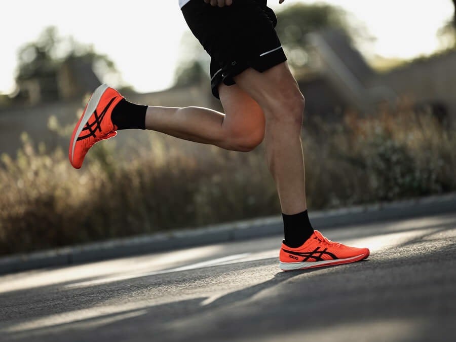 tong-hop-nhung-thuong-hieu-giay-chay-bo-tot-nhat-hien-nay