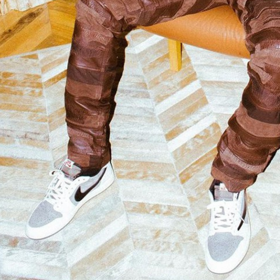 travis-scott-he-lo-phien-ban-collab-cung-air-jordan-1-low-og-moi