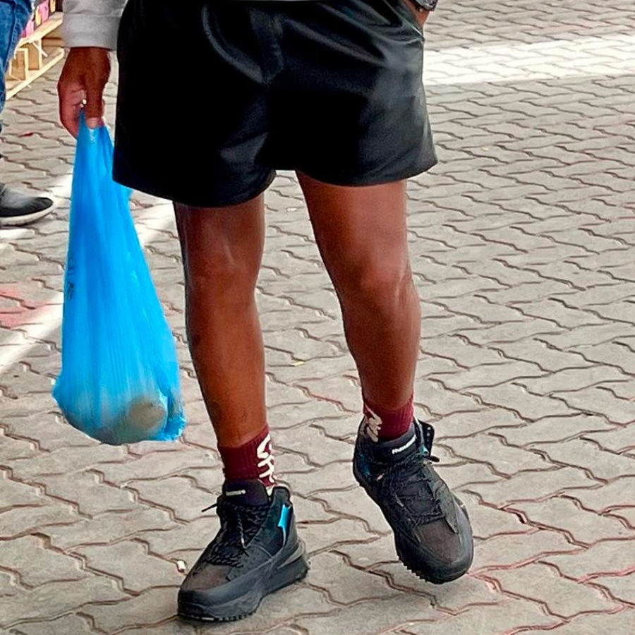 pharrell-william-tiet-lo-ve-mot-phien-ban-adidas-hu-nmd-s1-ryat-moi