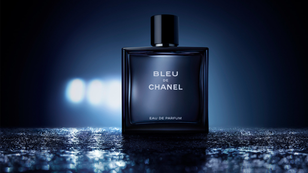 15 hương nước hoa cho phái mạnh sẽ khiến bạn mê mẩn (Phần 1) Hinh anh 11: 15 huong nuoc hoa cho phai manh se khien ban me man (Phan 1)