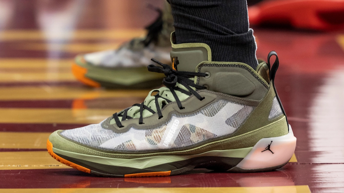 22 mẫu giày bóng rổ tốt nhất mùa giải 2022-2023 (Phần 1) Hinh anh 5: 22 mau giay bong ro tot nhat mua giai 2022-2023 (Phan 1)