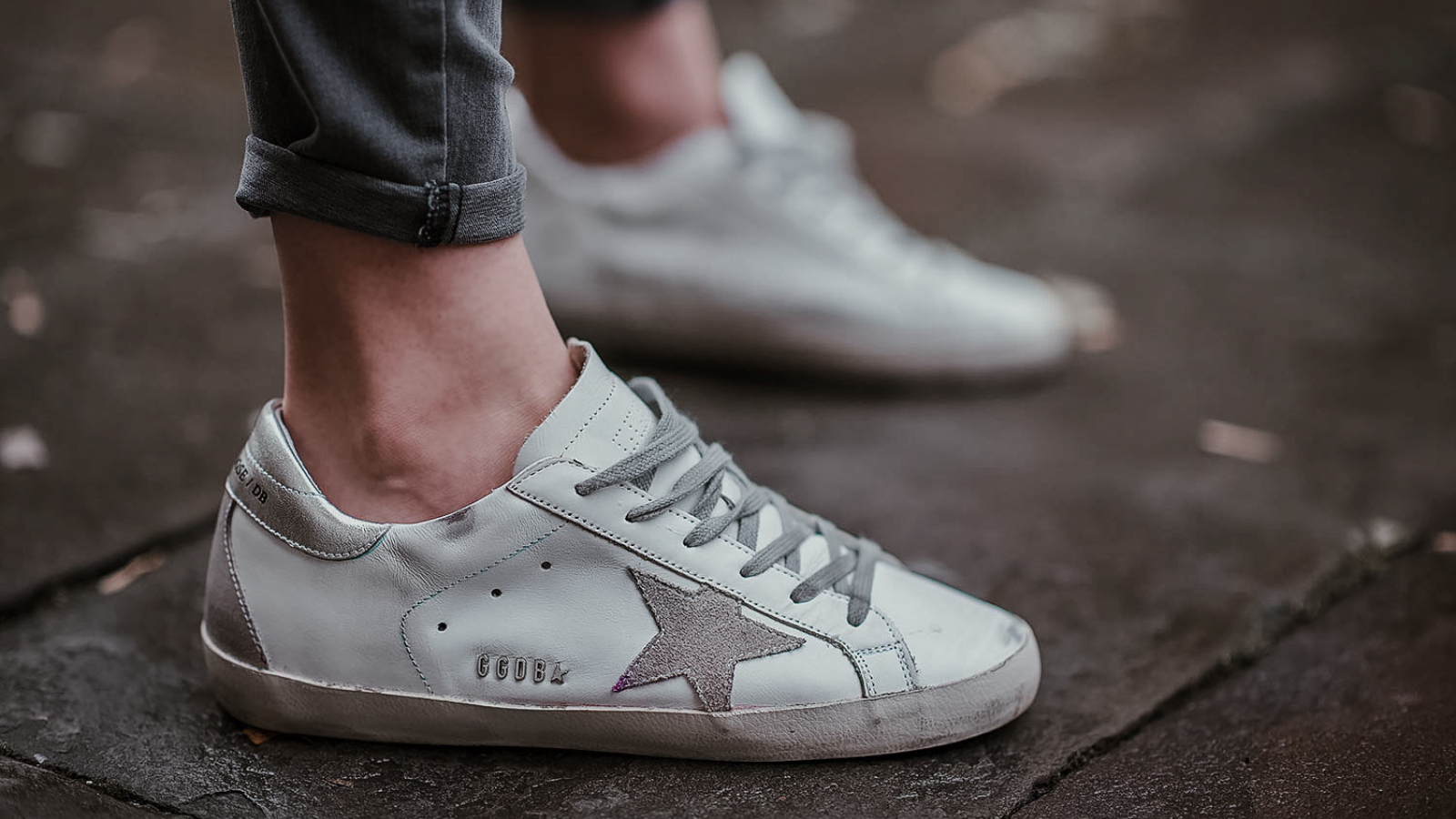 Golden Goose sneaker có thực sự đáng giá như số tiền bạn chi ra? Hinh anh 1: Golden Goose sneaker co thuc su dang gia nhu so tien ban chi ra?
